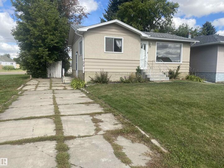 Property Photo:  4818 54A Avenue  AB T9C 1G2 