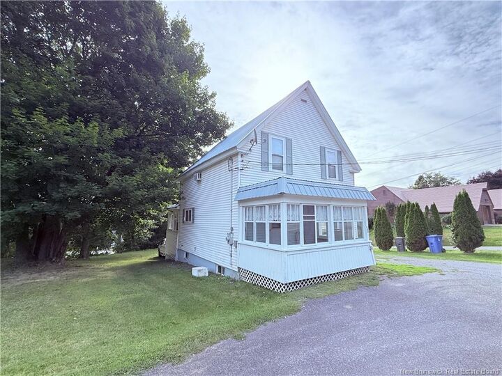Property Photo:  806 Main Street  NB E7M 2E8 