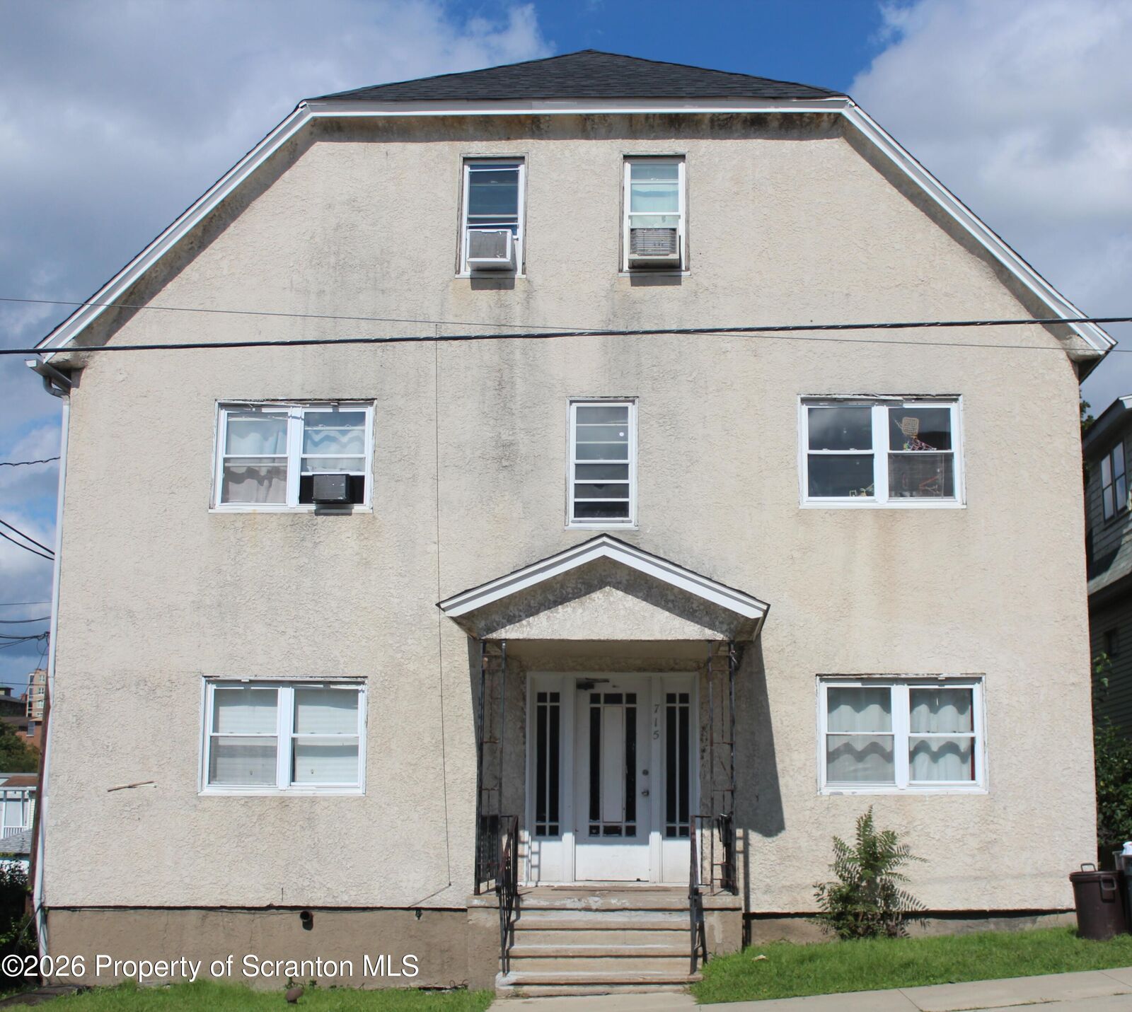 Property Photo: 715 Moosic Street PA 18505