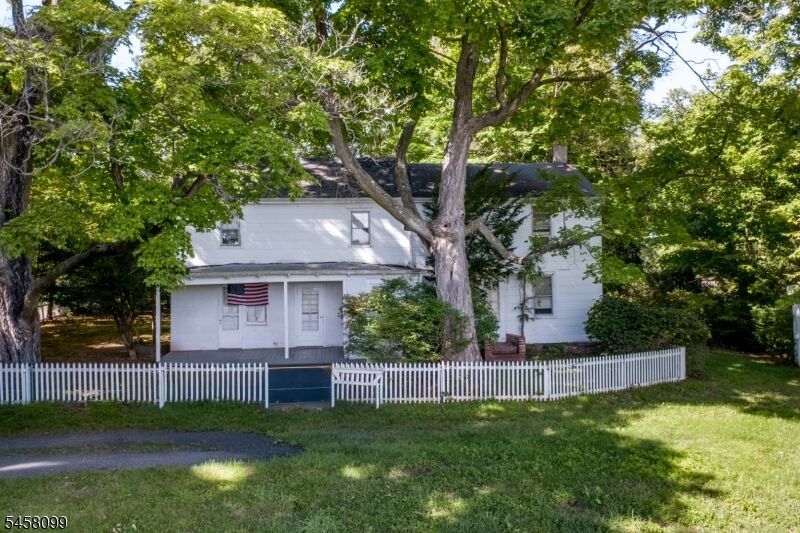Property Photo:  404 Federal City Rd  NJ 08534 