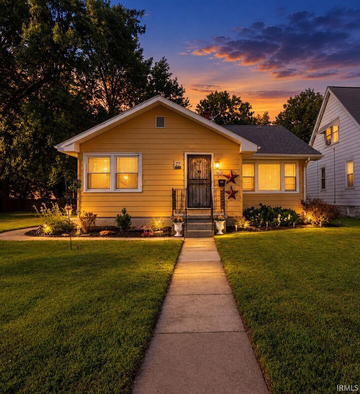 Property Photo: 1516 Taylor Avenue IN 47714