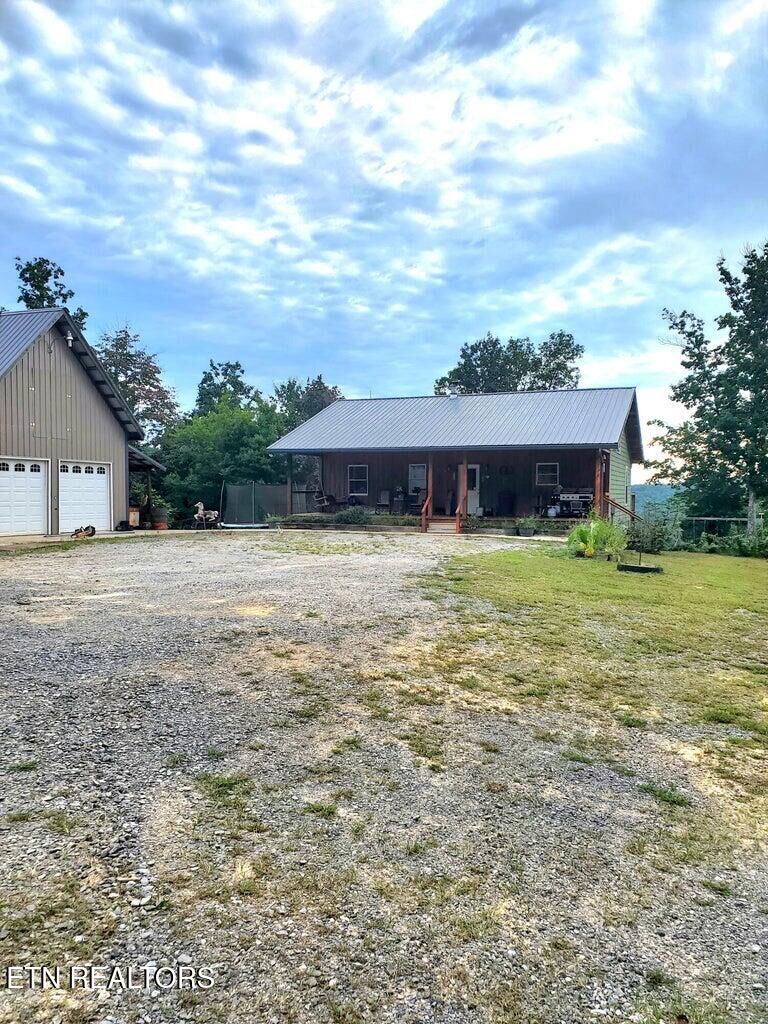 Property Photo:  103 Stooping Oak Rd  TN 37327 
