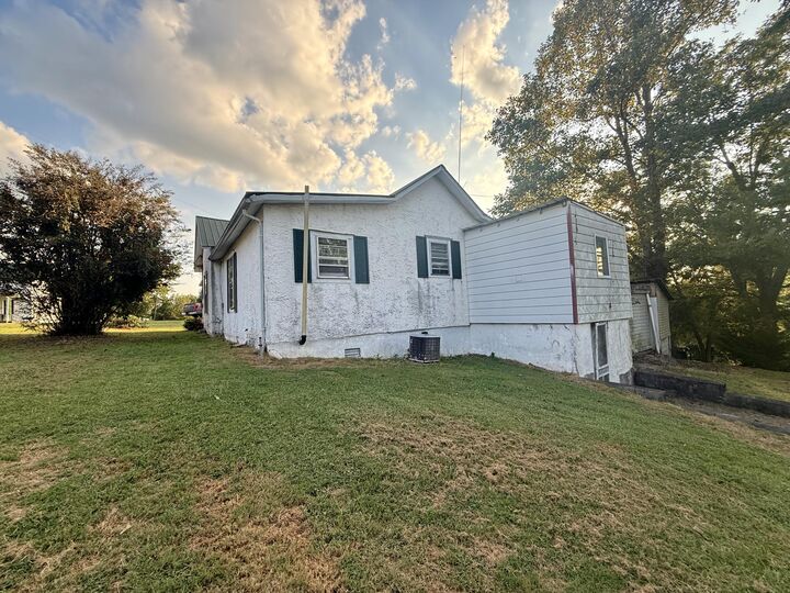 Property Photo: 318 Crutchfield Street KY 42553