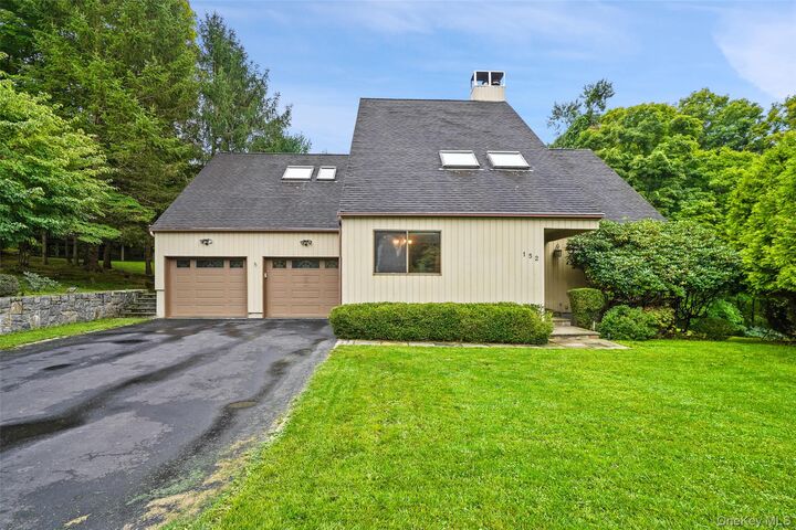 Property Photo:  152 Arbor Crest  NY 10589 