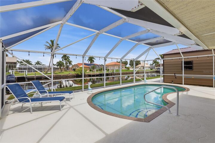 Property Photo:  136 Sinclair Street SE  FL 33952 