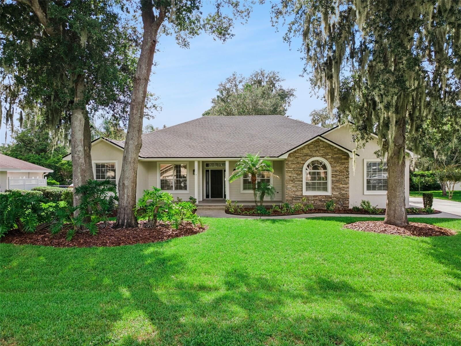 Property Photo: 5937 Trophy Loop FL 33811