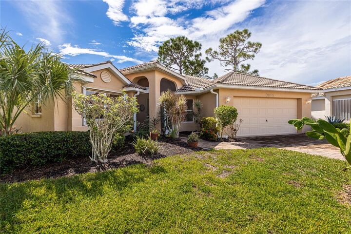 Property Photo: 3889 Cape Cole Boulevard FL 33955