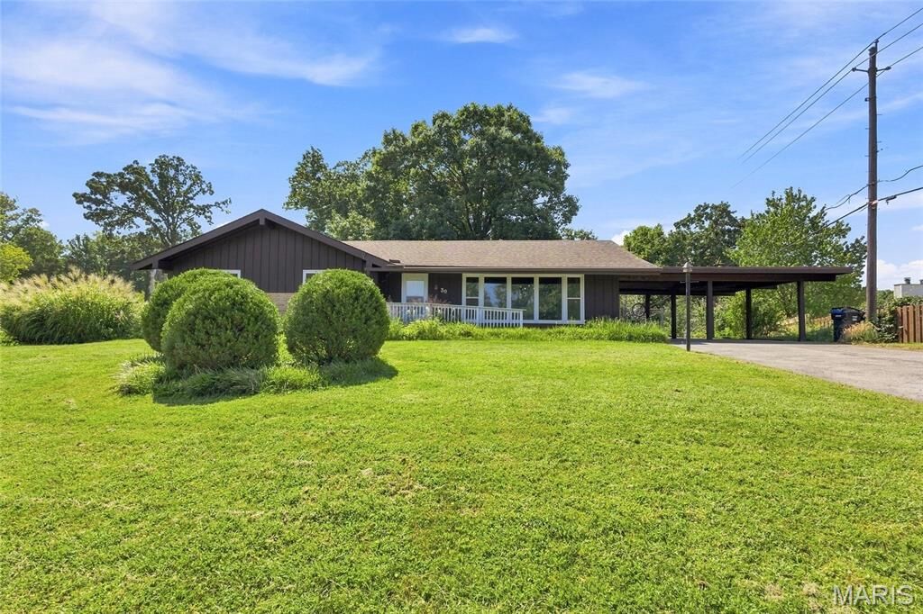 Property Photo:  30 Fernwood Lane  MO 63146 