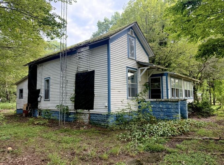 Property Photo: 3384 Riverside Road MI 49022