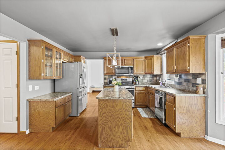 Property Photo:  307 Cass Street  IL 60439 
