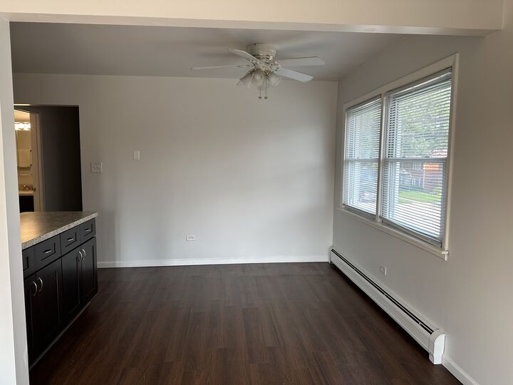 Property Photo:  4537 Maple Avenue 2S  IL 60513 