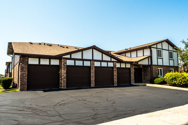 Property Photo: 5000 W 122nd Street 1A IL 60803