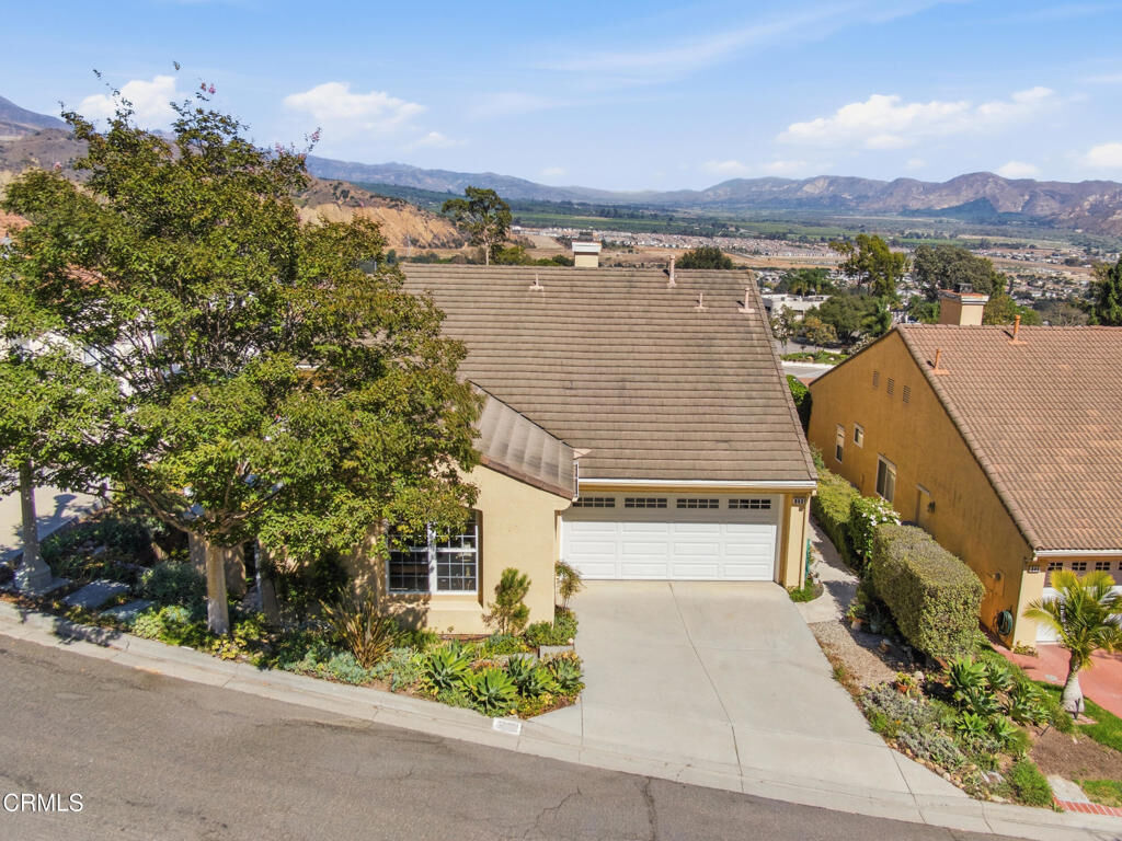 Property Photo:  853 Vista Grande Drive  CA 93060 