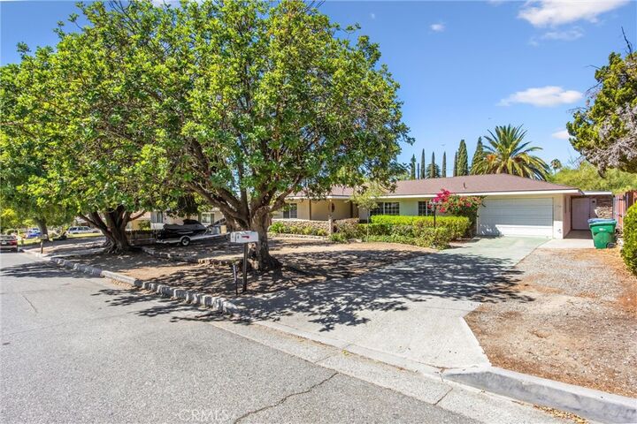 Property Photo: 1739 N Alessandro CA 92220
