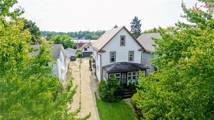 Property Photo:  132 Grove Drive  OH 44004 