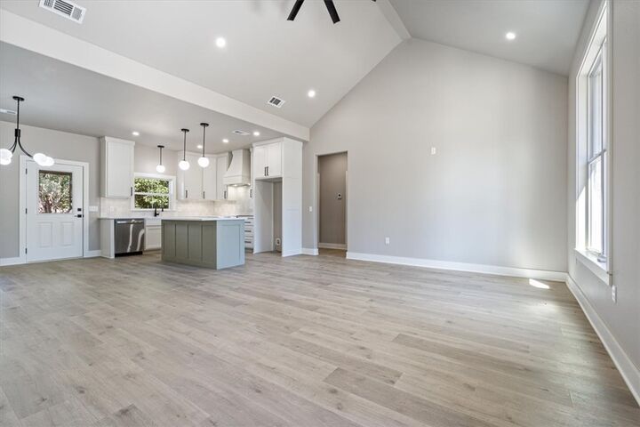 Property Photo:  511 Westwood Avenue  AR 72753 