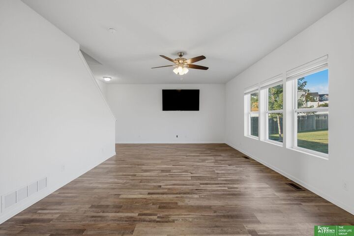 Property Photo:  7906 N 173rd Terrace Circle  NE 68007 