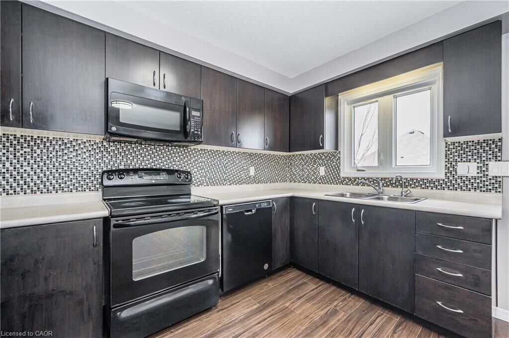 Property Photo: 224 Jessica Crescent B ON N2R 0C5