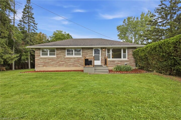 Property Photo:  557 Mississauga Street  ON L0S 1J0 