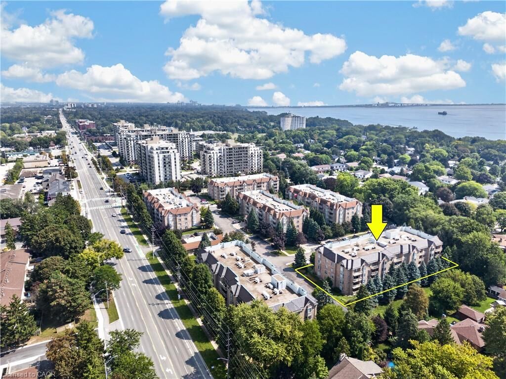Property Photo:  216 Plains Road W B404  ON L7T 1G2 