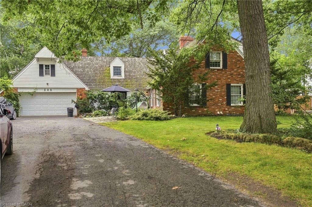 Property Photo:  208 North Shore Boulevard W Lower  ON L7T 1A4 