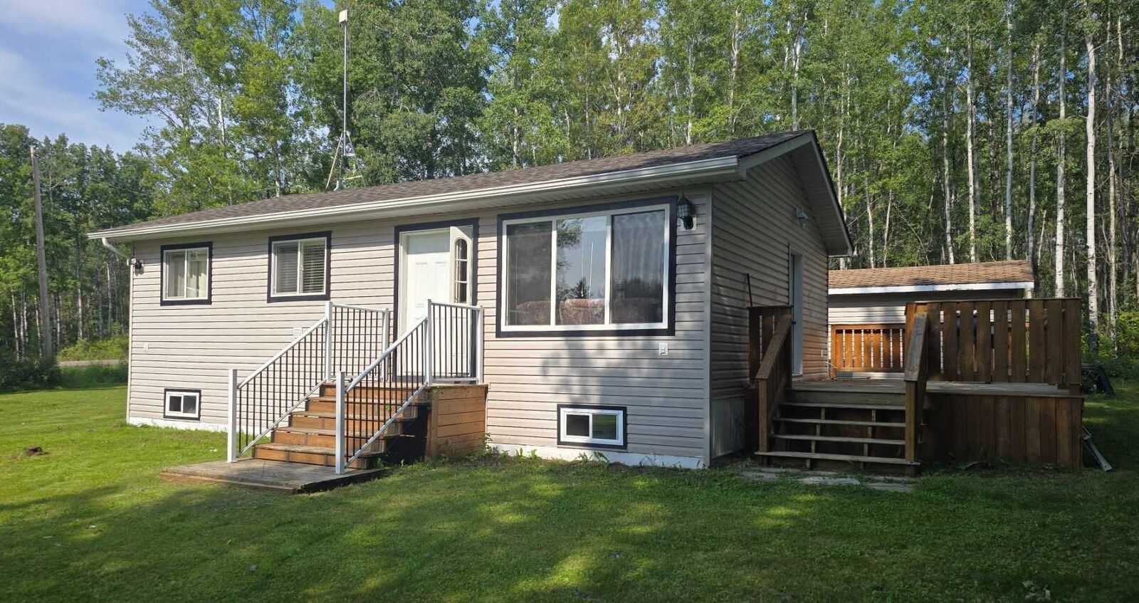 Property Photo:  15377 Twp Rd 670 133  AB T0A 2C0 