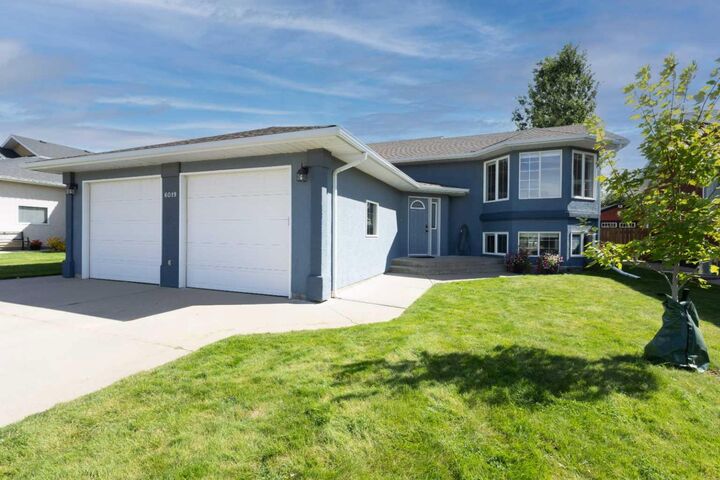 Property Photo: 6019 Park Place AB T1G 1E9