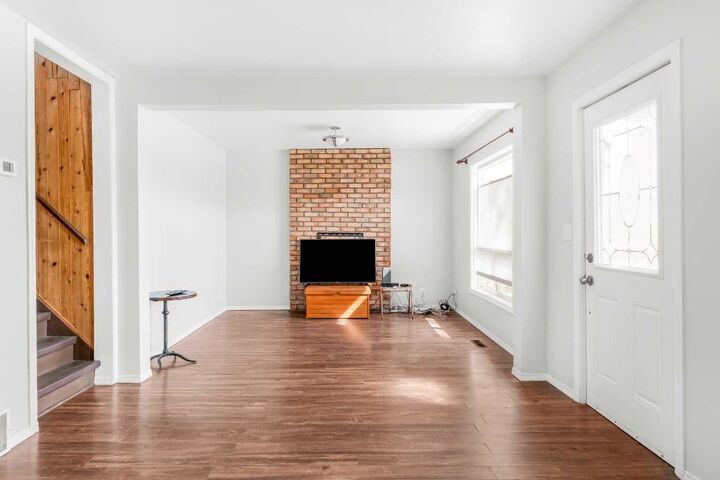 Property Photo:  72127 Range Road 11 37  AB T0H 1B0 