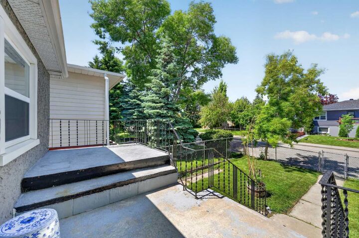 Property Photo:  1212 Bantry Street NE  AB T2E 5E7 