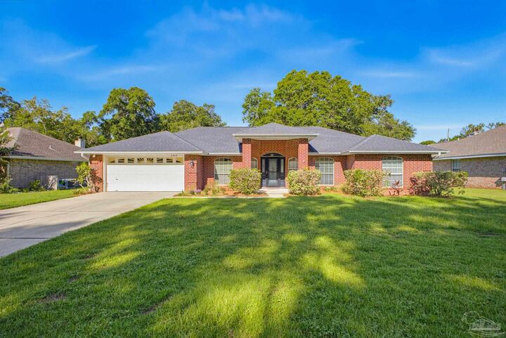 Property Photo:  2345 Majestic Dr  FL 32534 