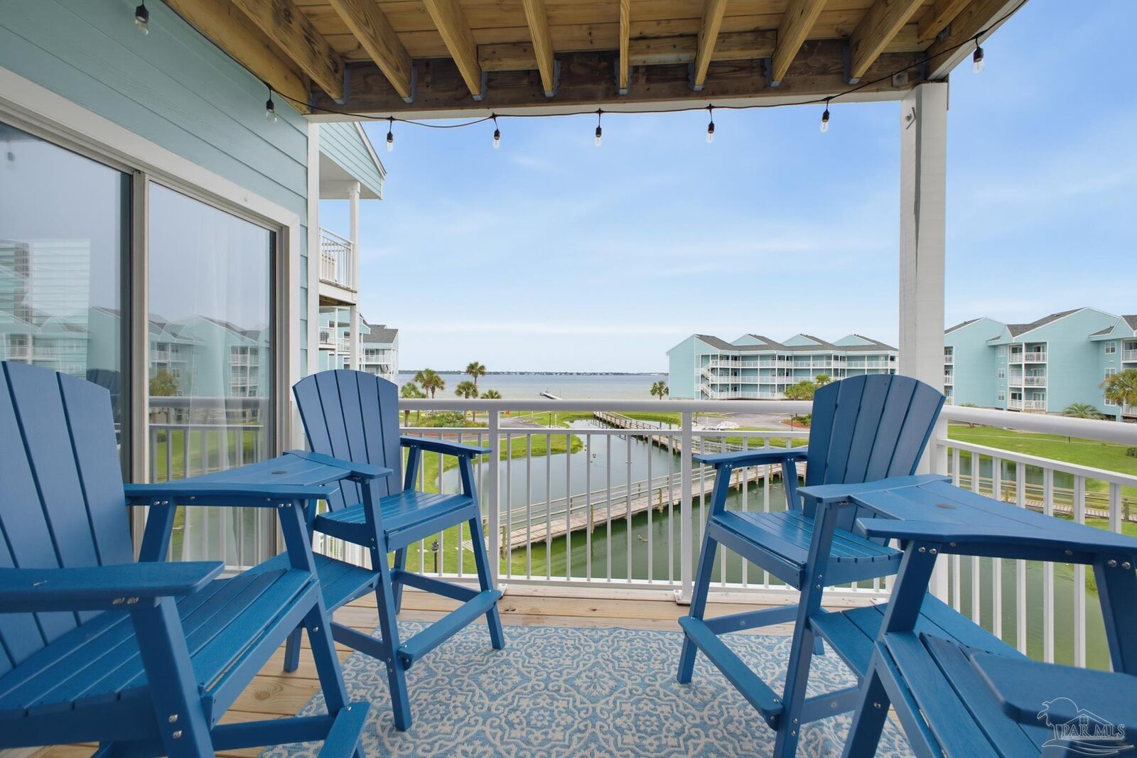 Property Photo: 1150 Ft Pickens Rd D-6 FL 32561