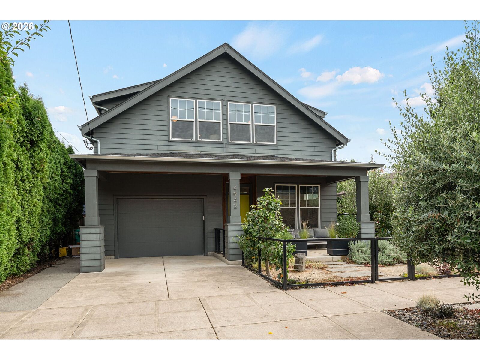 Property Photo: 4942 NE 35th Ave OR 97211