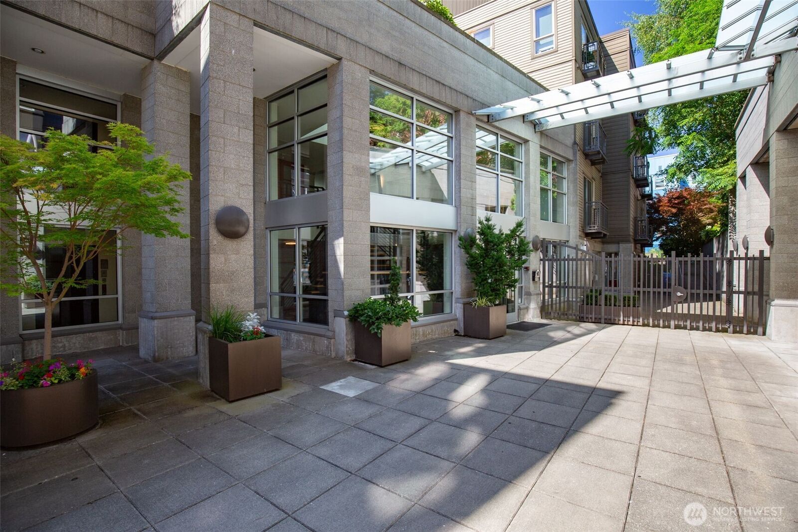 Property Photo: 1410 E Pine Street W307 WA 98122