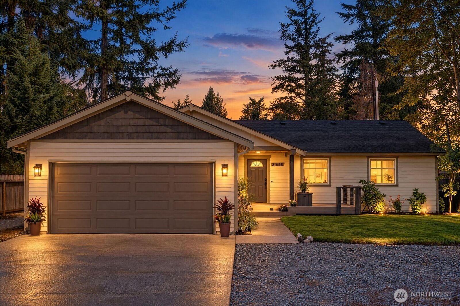 Property Photo: 21858 SE 266th Street WA 98038