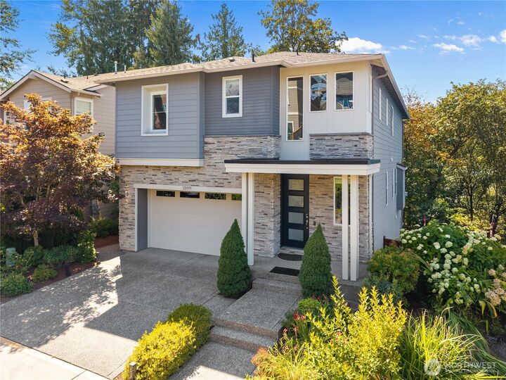 Property Photo:  12099  164th Court NE  WA 98052 