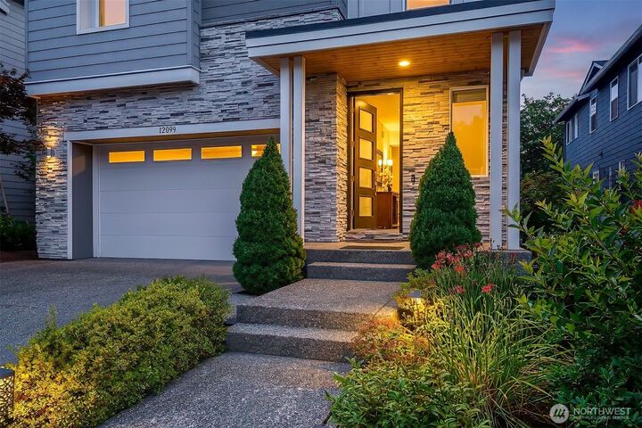 Property Photo: 12099 164th Court NE WA 98052