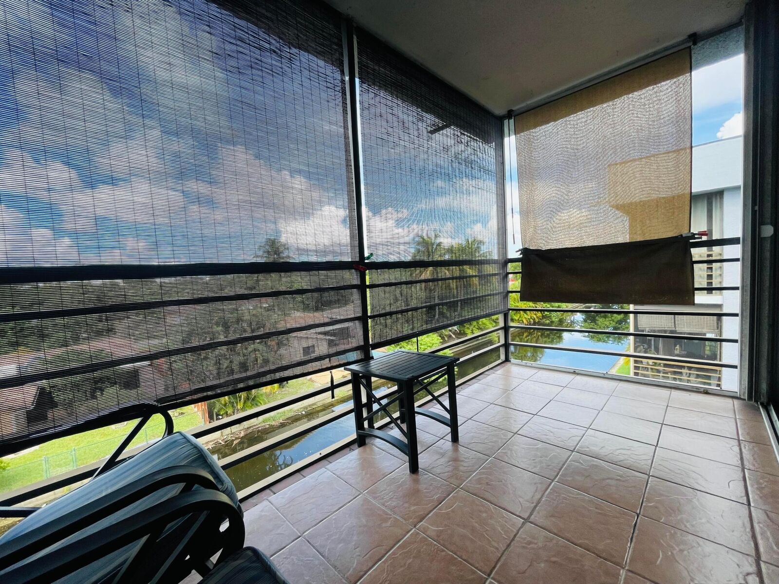 Property Photo:  109 Royal Park Drive 4D  FL 33309 