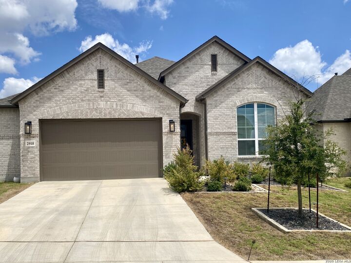 Property Photo:  2910 Sussex Park  TX 78163 