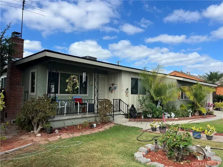Property Photo: 11876 Lesser CA 90650