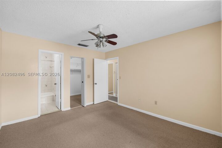 Property Photo:  1284 W 44th Pl 3  FL 33012 