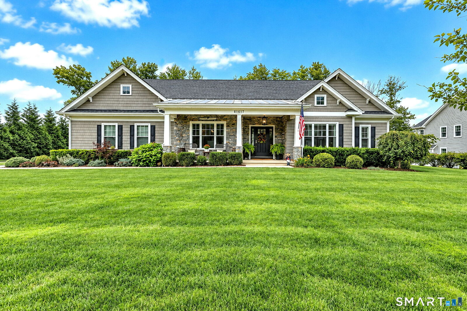 Property Photo:  8 Birdseye Road  CT 06468 