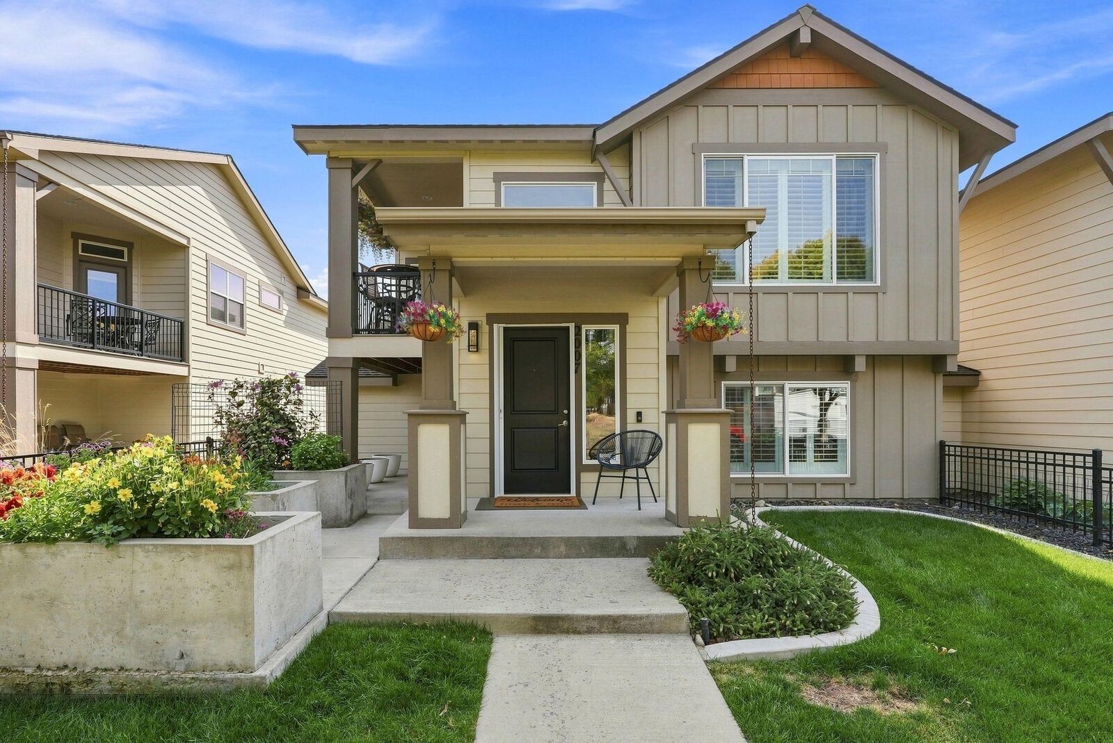 Property Photo:  2007 W Bridge Ave  WA 99201 