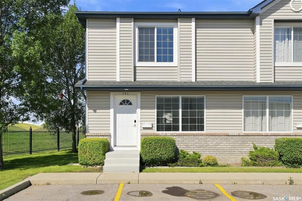 Property Photo:  663 Beckett Crescent 124  SK S7N 4X2 