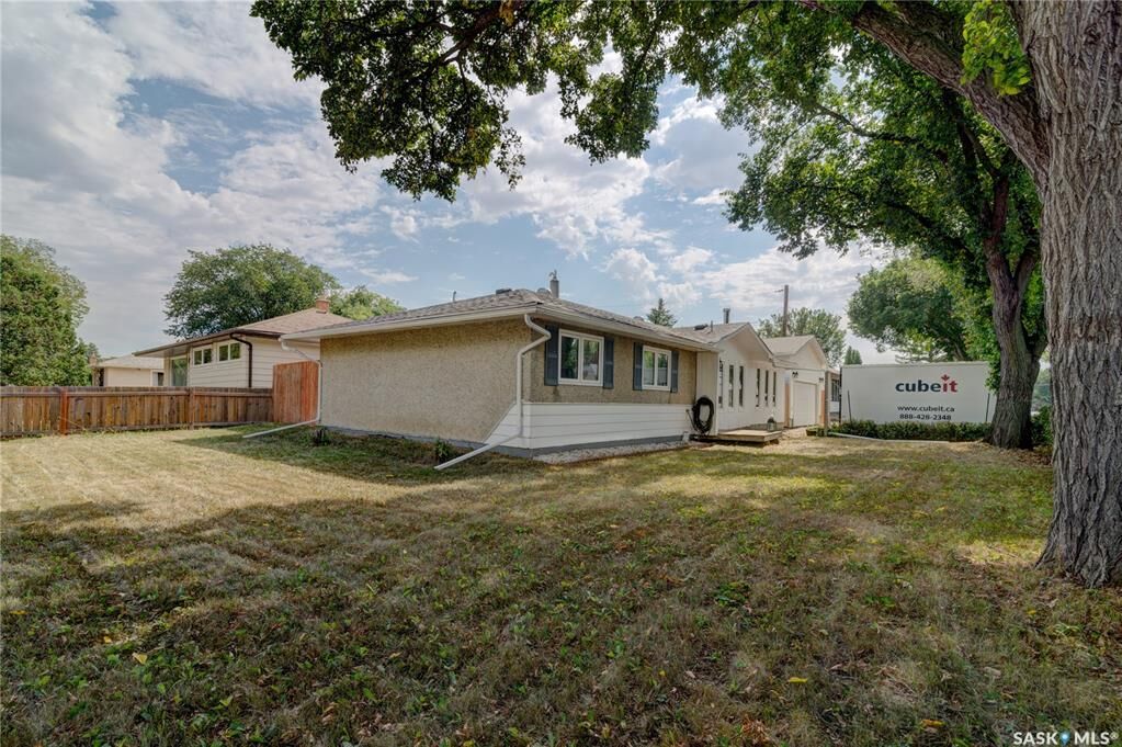 Property Photo:  99 Coldwell Road  SK S4R 4K4 
