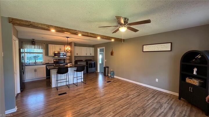 Property Photo:  190 Southridge Run Lane  NC 28659 