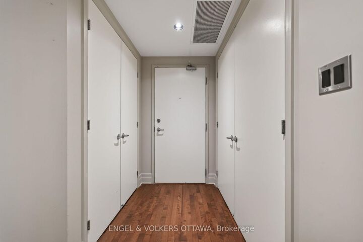 Property Photo: 808 Bronson Avenue 209 ON K1S 5A4