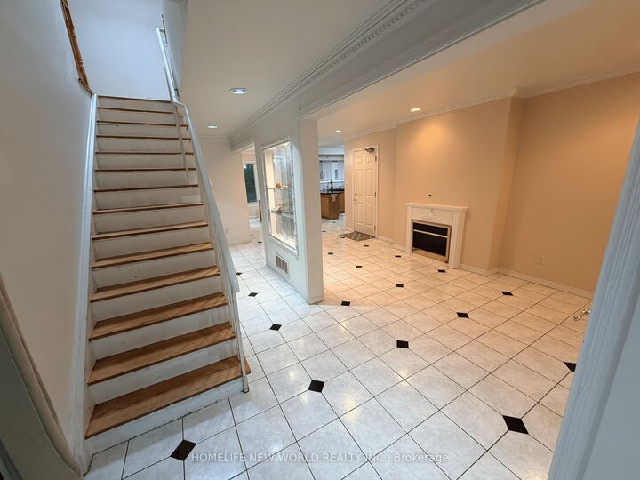 Property Photo:  63 Lehar Crescent  ON M2H 1J4 
