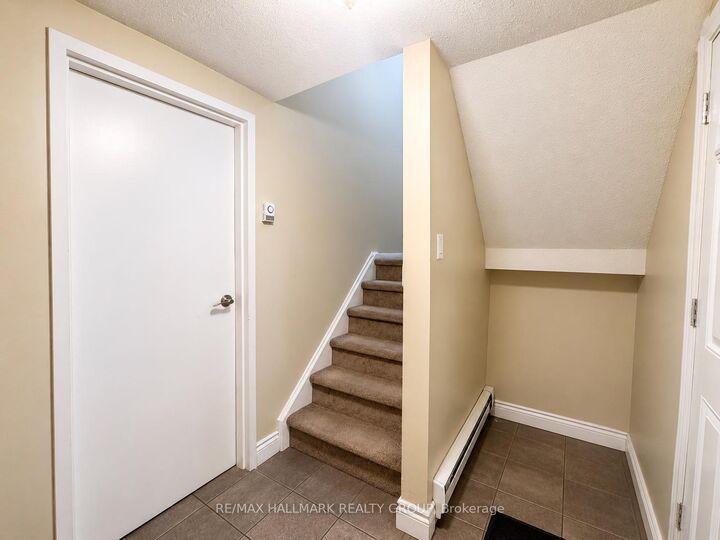 Property Photo:  825 Cahill Drive W 163  ON K1V 9N7 