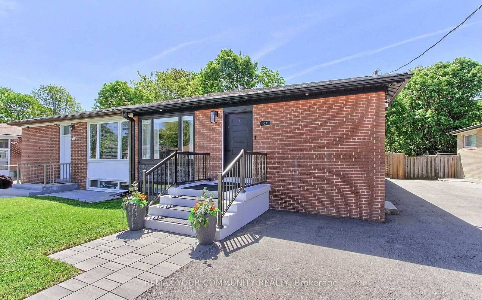 Property Photo:  67 Davis Road Main Floor W/O Basement  ON L4G 2B4 