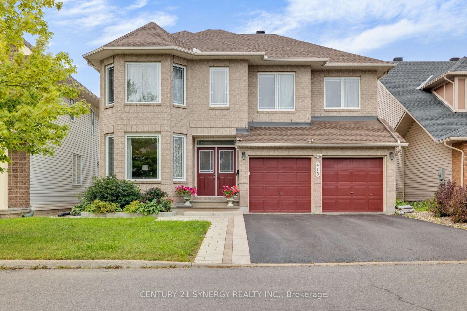 Photo de la propriété:  413 Muirland Avenue  ON K4A 5G4 
